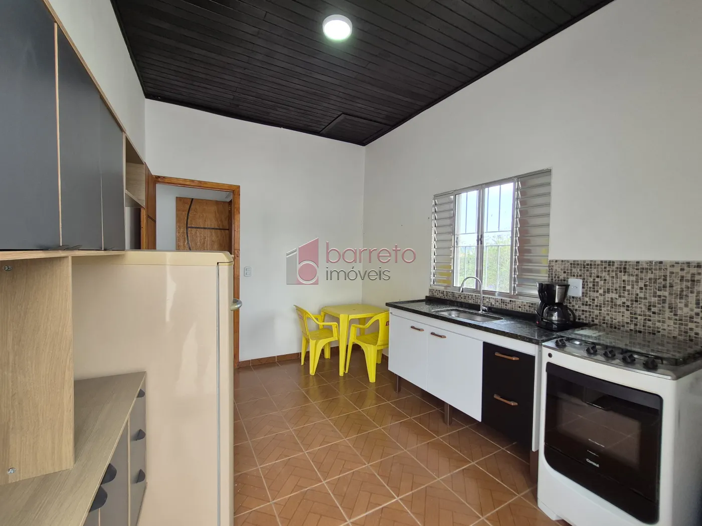 CASA COM 6 SUÍTES À VENDA EM CAMPO LIMPO PAULISTA/SP