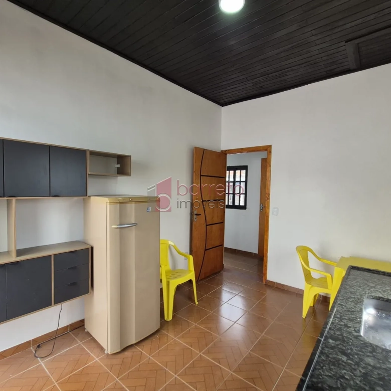 CASA COM 6 SUÍTES À VENDA EM CAMPO LIMPO PAULISTA/SP