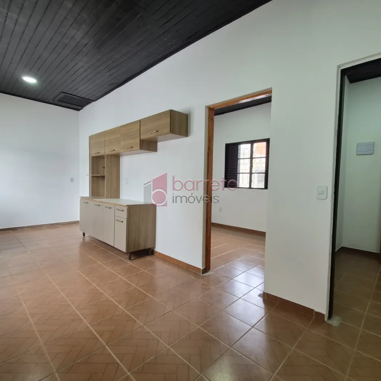 CASA COM 6 SUÍTES À VENDA EM CAMPO LIMPO PAULISTA/SP