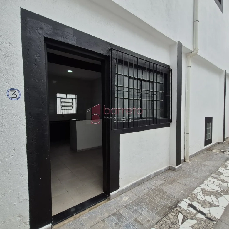 CASA COM 6 SUÍTES À VENDA EM CAMPO LIMPO PAULISTA/SP