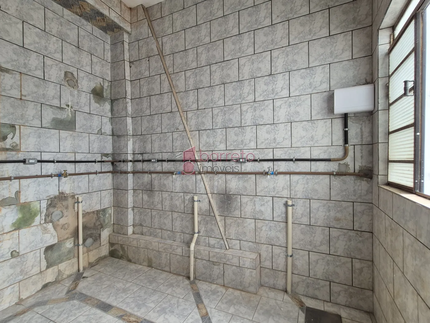CASA COM 6 SUÍTES À VENDA EM CAMPO LIMPO PAULISTA/SP