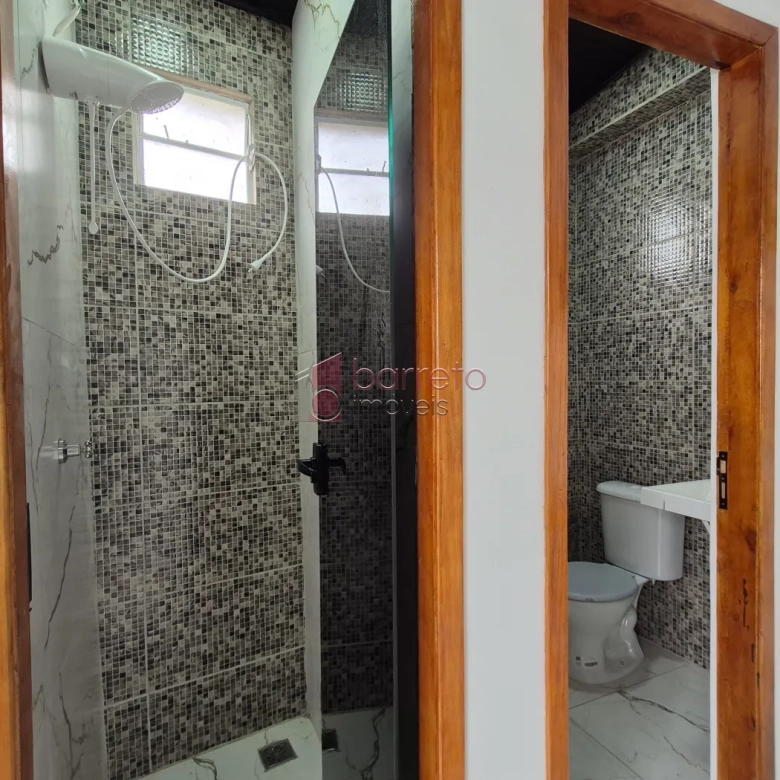 CASA COM 6 SUÍTES À VENDA EM CAMPO LIMPO PAULISTA/SP