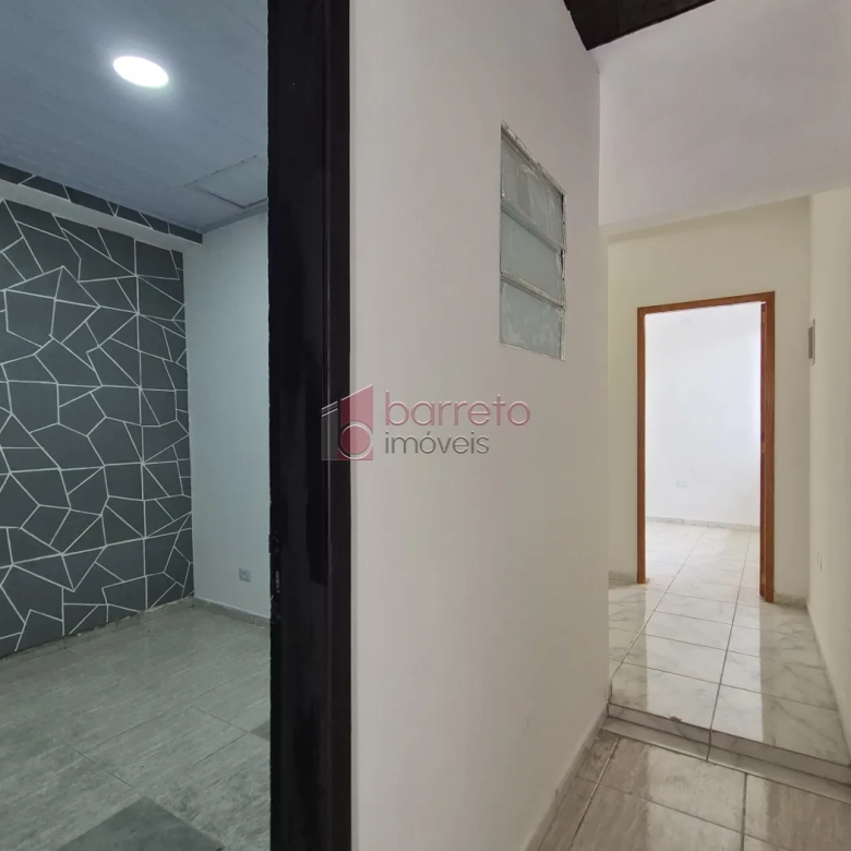 CASA COM 6 SUÍTES À VENDA EM CAMPO LIMPO PAULISTA/SP