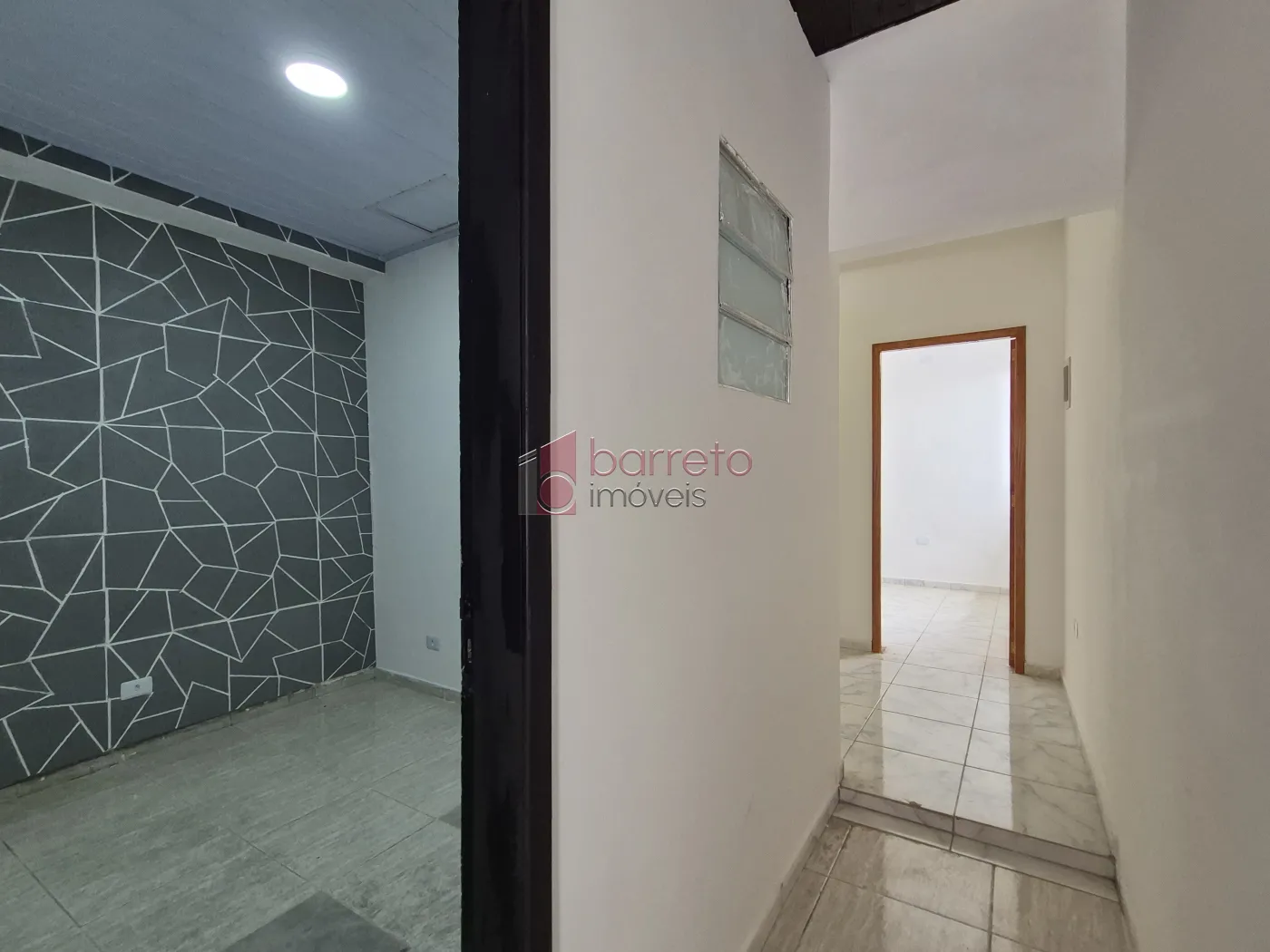 CASA COM 6 SUÍTES À VENDA EM CAMPO LIMPO PAULISTA/SP