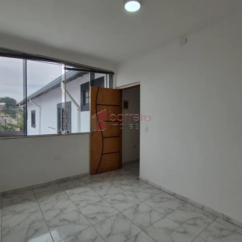 CASA COM 6 SUÍTES À VENDA EM CAMPO LIMPO PAULISTA/SP