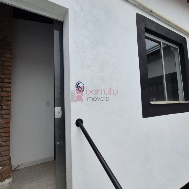 CASA COM 6 SUÍTES À VENDA EM CAMPO LIMPO PAULISTA/SP
