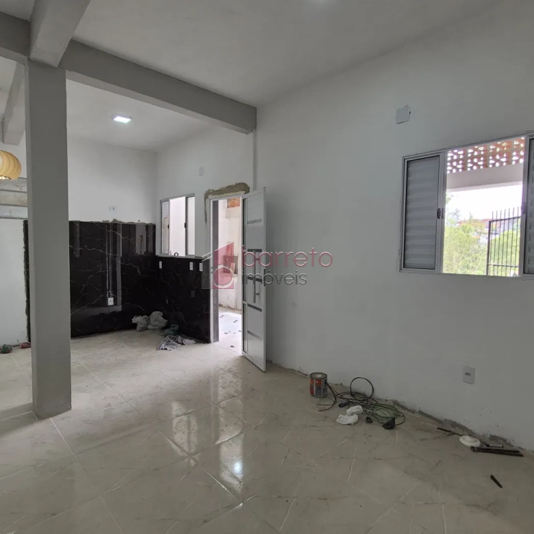CASA COM 6 SUÍTES À VENDA EM CAMPO LIMPO PAULISTA/SP