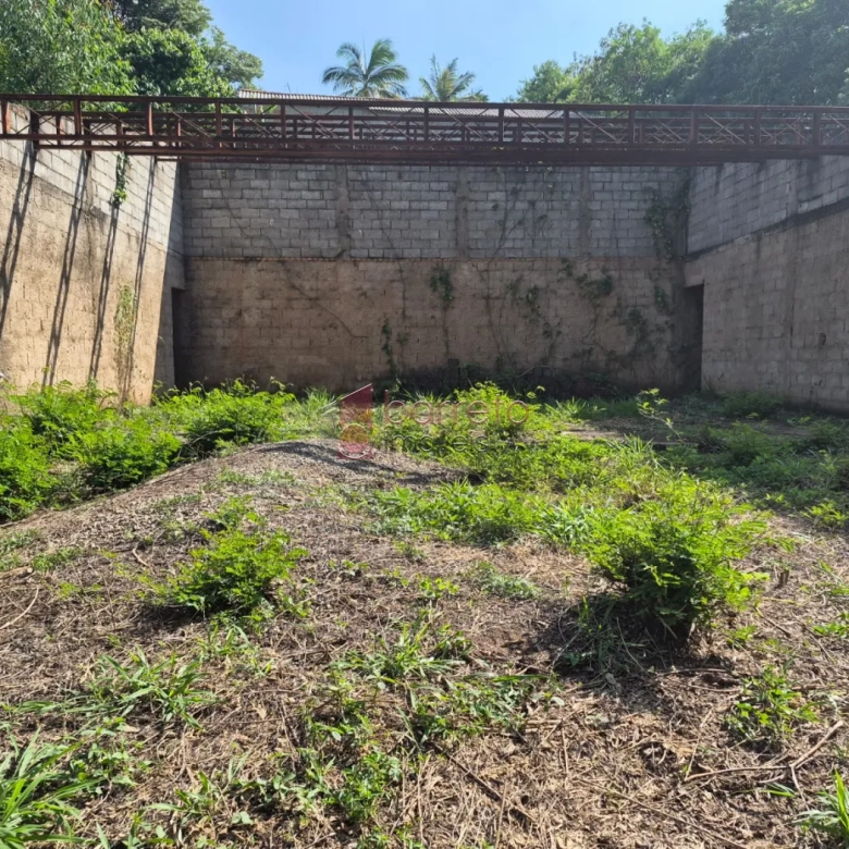 TERRENO À VENDA NO LOTEAMENTO VILLE  SAINT JAMES I EM CAMPO LIMPO PAULISTA/SP