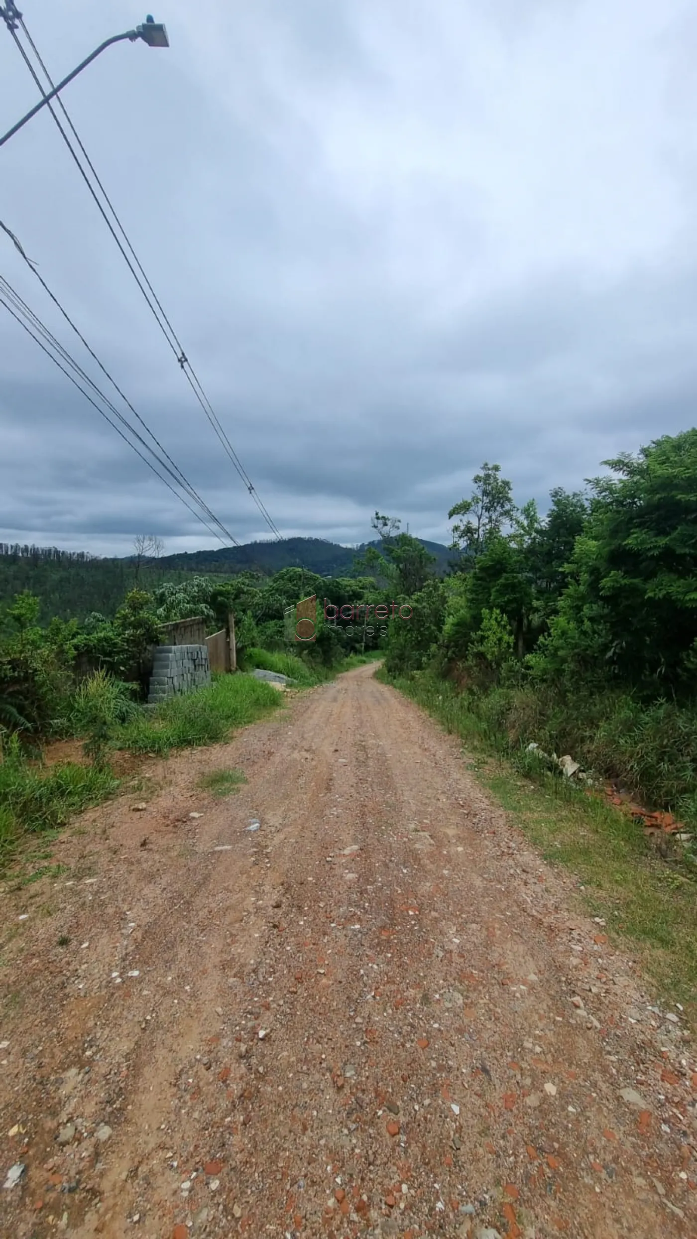 TERRENO PARA FORMAÇÃO DE CHÁCARA À VENDA NO LOTEAMENTO BOSQUES DO MOINHO – CAMPO LIMPO PAULISTA/SP