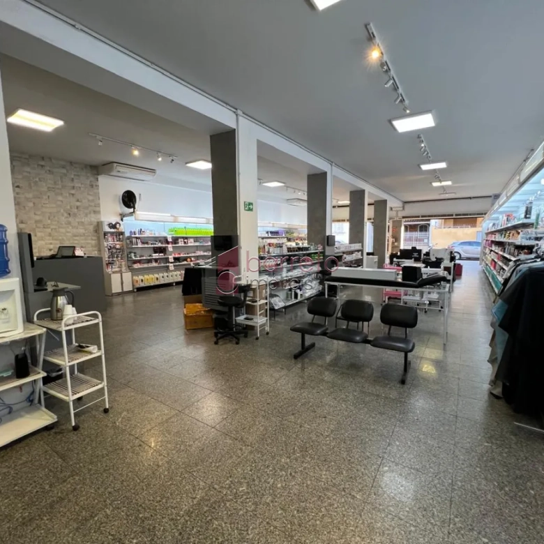 PRÉDIO COMERCIAL PARA VENDA E LOCAÇÃO NO CENTRO – JUNDIAÍ/SP