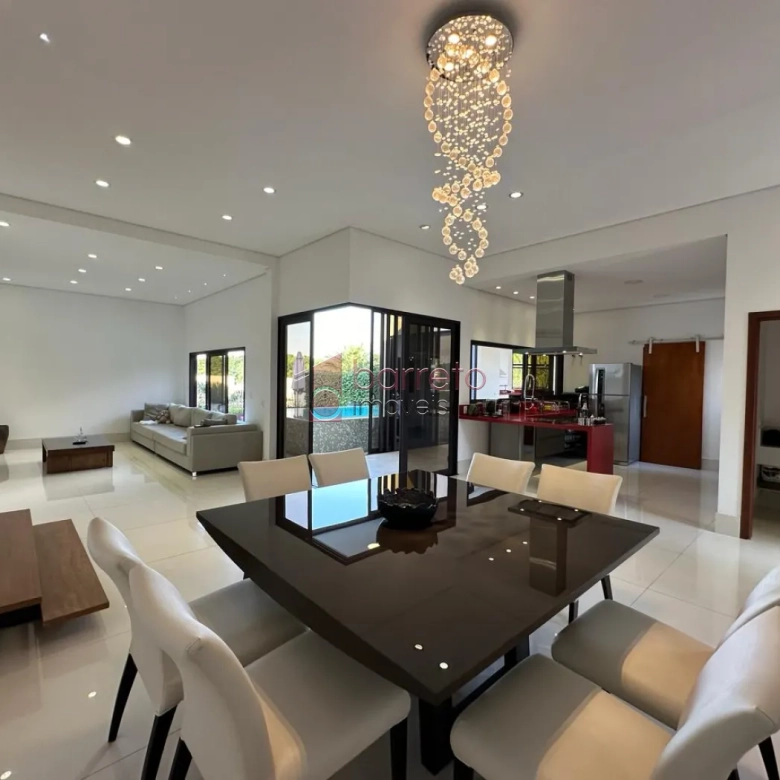 CASA PARA VENDA NO CONDOMÍNIO RESIDENCIAL VILLAGGIO PARADISO – ITATIBA/SP