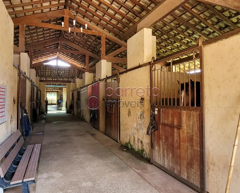 CASA À VENDA NO CONDOMÍNIO SERRA AZUL I EM ITUPEVA/SP