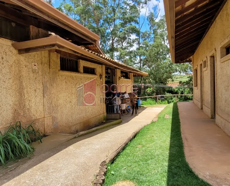 CASA À VENDA NO CONDOMÍNIO SERRA AZUL I EM ITUPEVA/SP