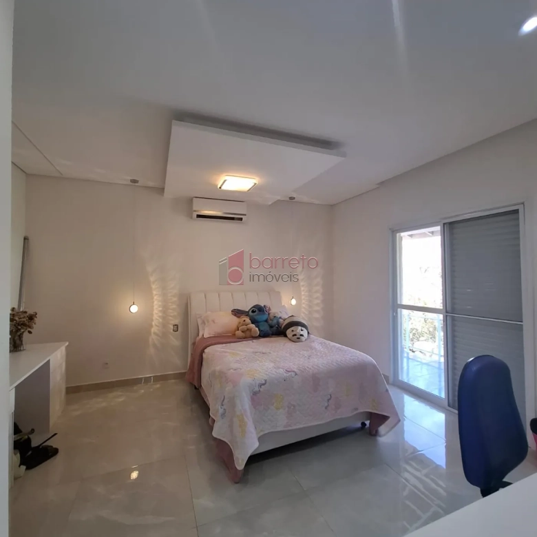 CASA DE ALTO PADRÃO À VENDA NO CONDOMÍNIO VIVENDAS DO JAPI EM JUNDIAÍ/SP