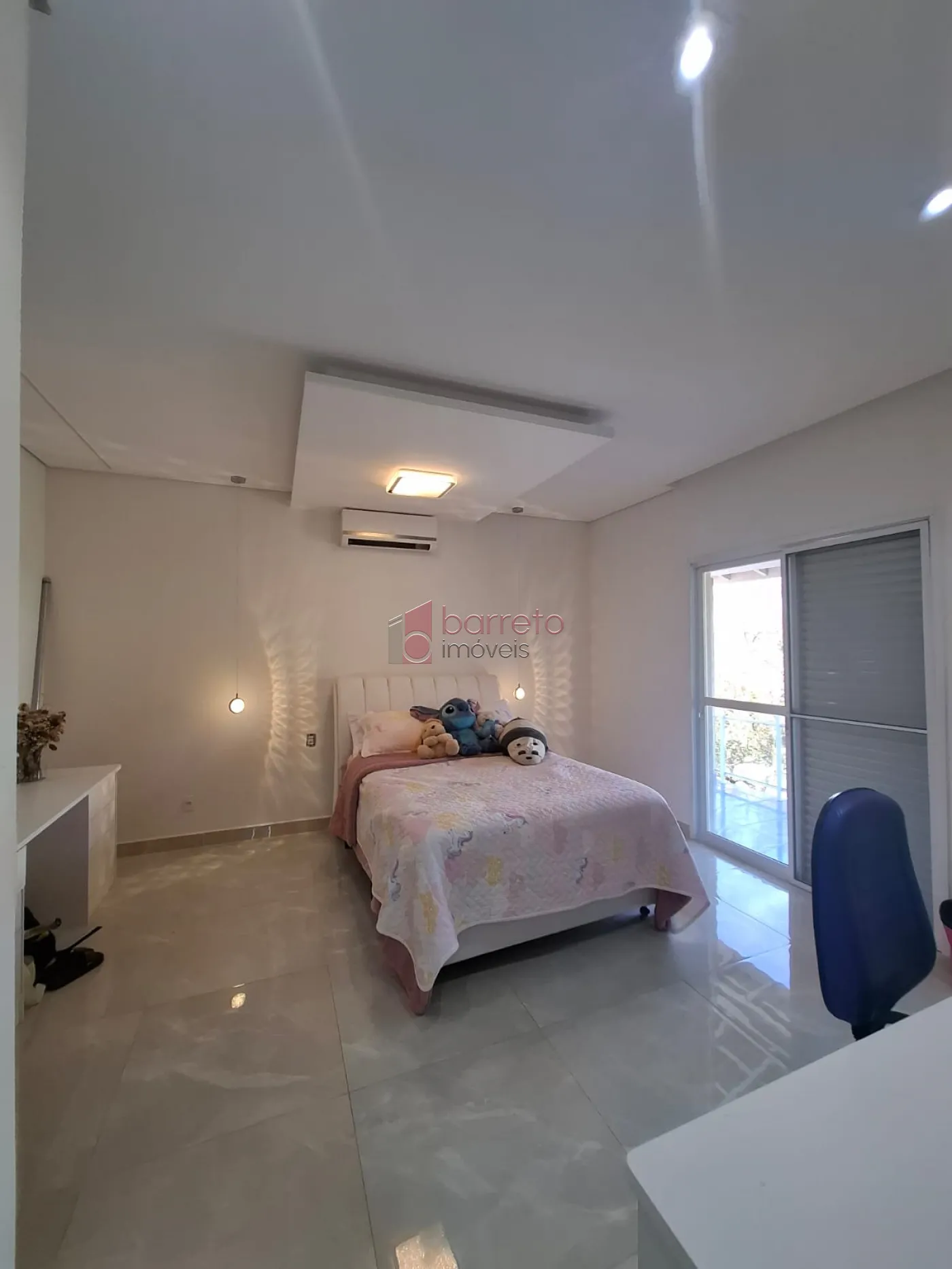 CASA DE ALTO PADRÃO À VENDA NO CONDOMÍNIO VIVENDAS DO JAPI EM JUNDIAÍ/SP