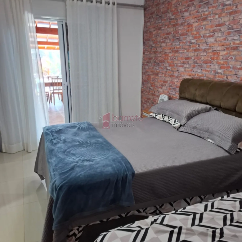 CASA DE ALTO PADRÃO À VENDA NO CONDOMÍNIO VIVENDAS DO JAPI EM JUNDIAÍ/SP
