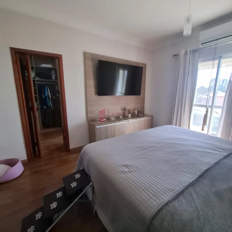 CASA DE ALTO PADRÃO À VENDA NO CONDOMÍNIO VIVENDAS DO JAPI EM JUNDIAÍ/SP