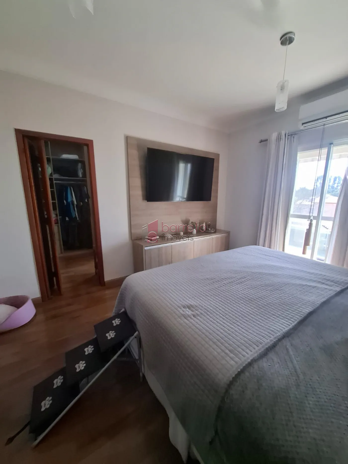 CASA DE ALTO PADRÃO À VENDA NO CONDOMÍNIO VIVENDAS DO JAPI EM JUNDIAÍ/SP