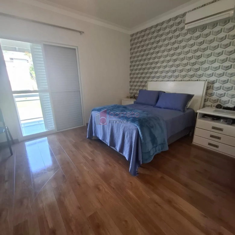 CASA DE ALTO PADRÃO À VENDA NO CONDOMÍNIO VIVENDAS DO JAPI EM JUNDIAÍ/SP