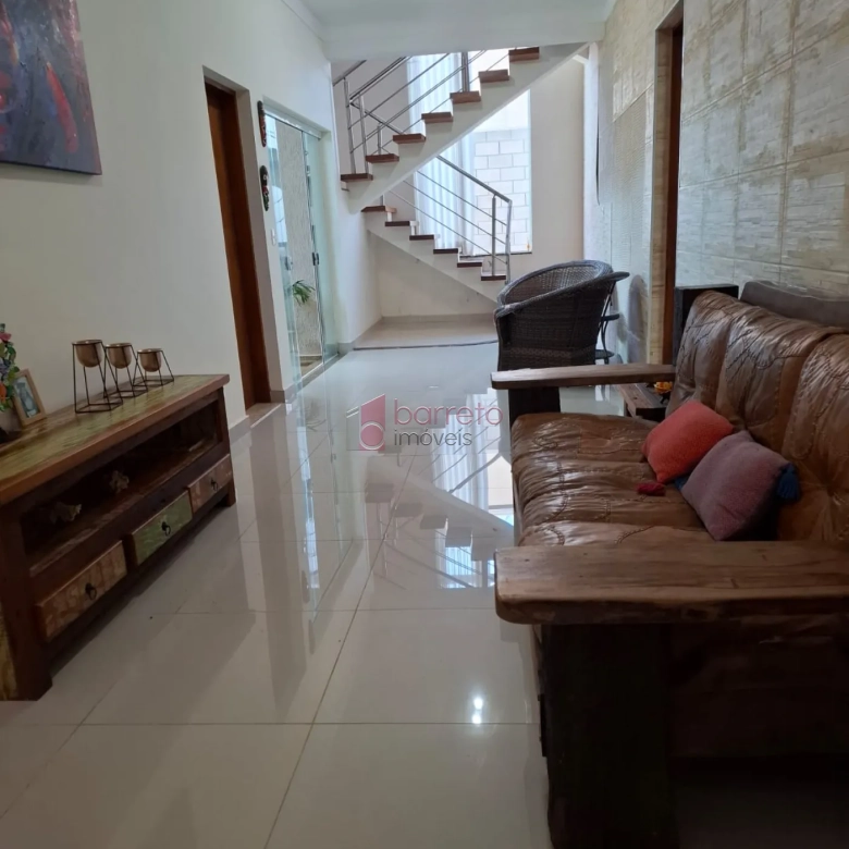 CASA DE ALTO PADRÃO À VENDA NO CONDOMÍNIO VIVENDAS DO JAPI EM JUNDIAÍ/SP