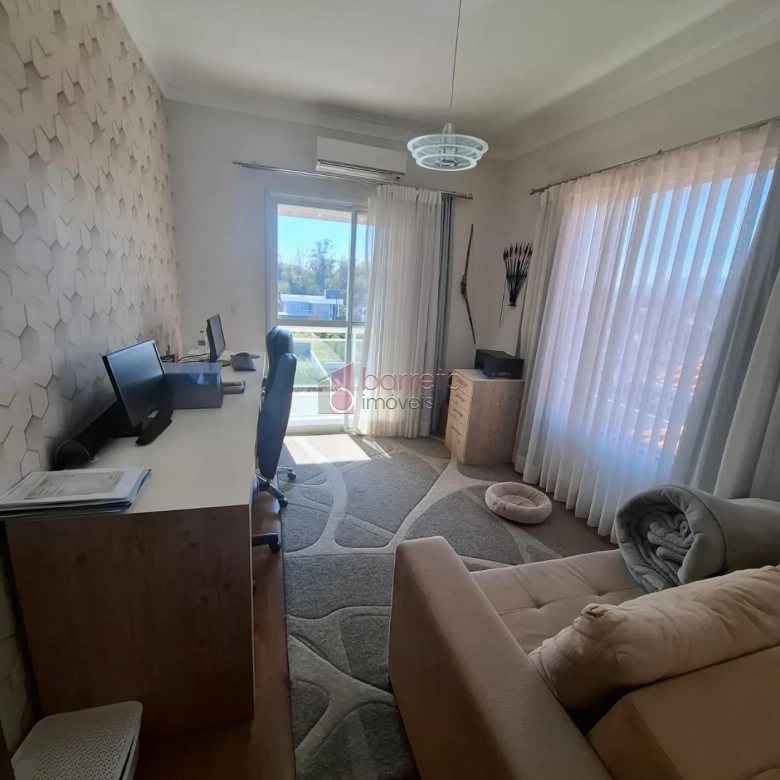 CASA DE ALTO PADRÃO À VENDA NO CONDOMÍNIO VIVENDAS DO JAPI EM JUNDIAÍ/SP