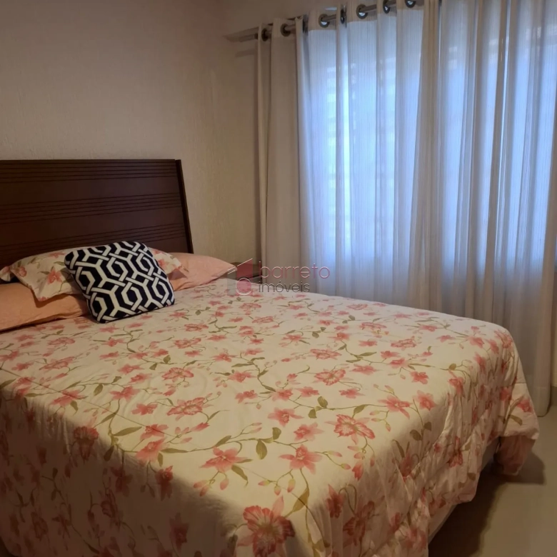 CASA DE ALTO PADRÃO À VENDA NO CONDOMÍNIO VIVENDAS DO JAPI EM JUNDIAÍ/SP