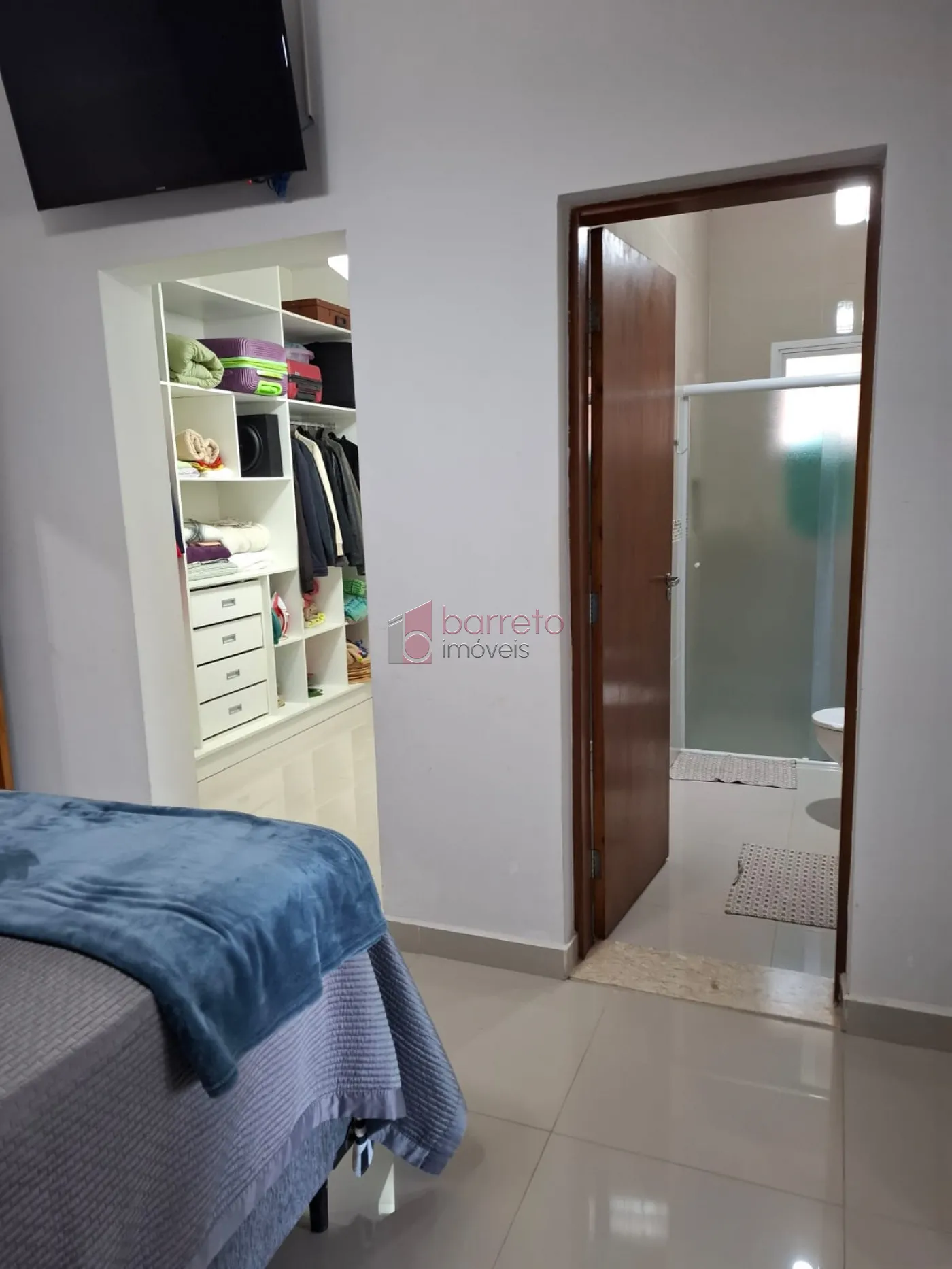 CASA DE ALTO PADRÃO À VENDA NO CONDOMÍNIO VIVENDAS DO JAPI EM JUNDIAÍ/SP