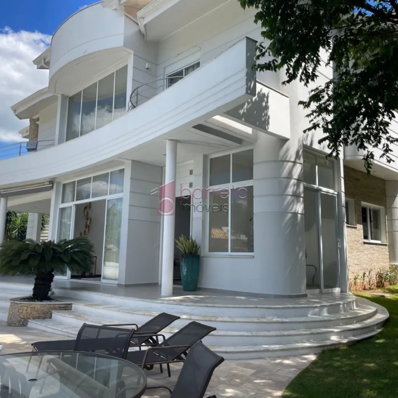 CASA COM 04 SUÍTES À VENDA NO CONDOMÍNIO TERRAS DE SANTA TERESA EM ITUPEVA/SP