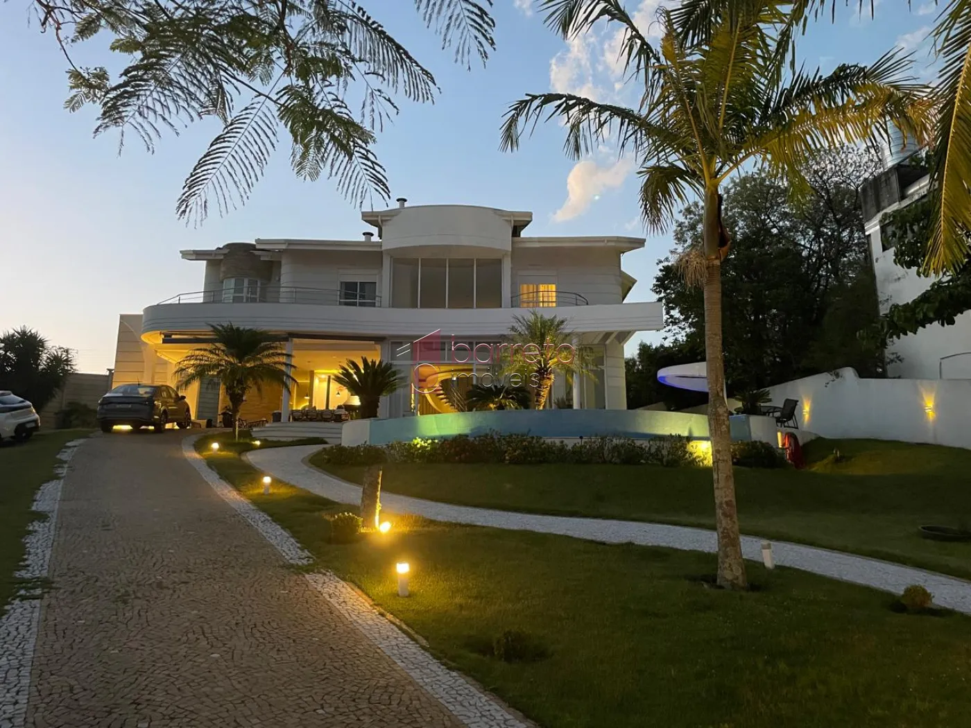 CASA COM 04 SUÍTES À VENDA NO CONDOMÍNIO TERRAS DE SANTA TERESA EM ITUPEVA/SP