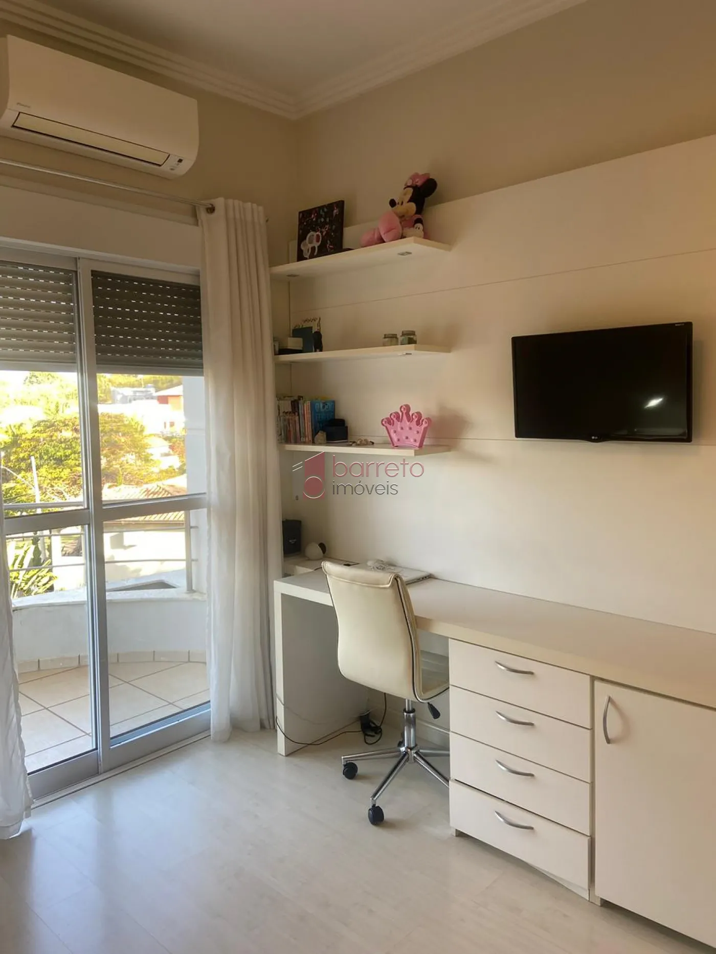 CASA COM 04 SUÍTES À VENDA NO CONDOMÍNIO TERRAS DE SANTA TERESA EM ITUPEVA/SP