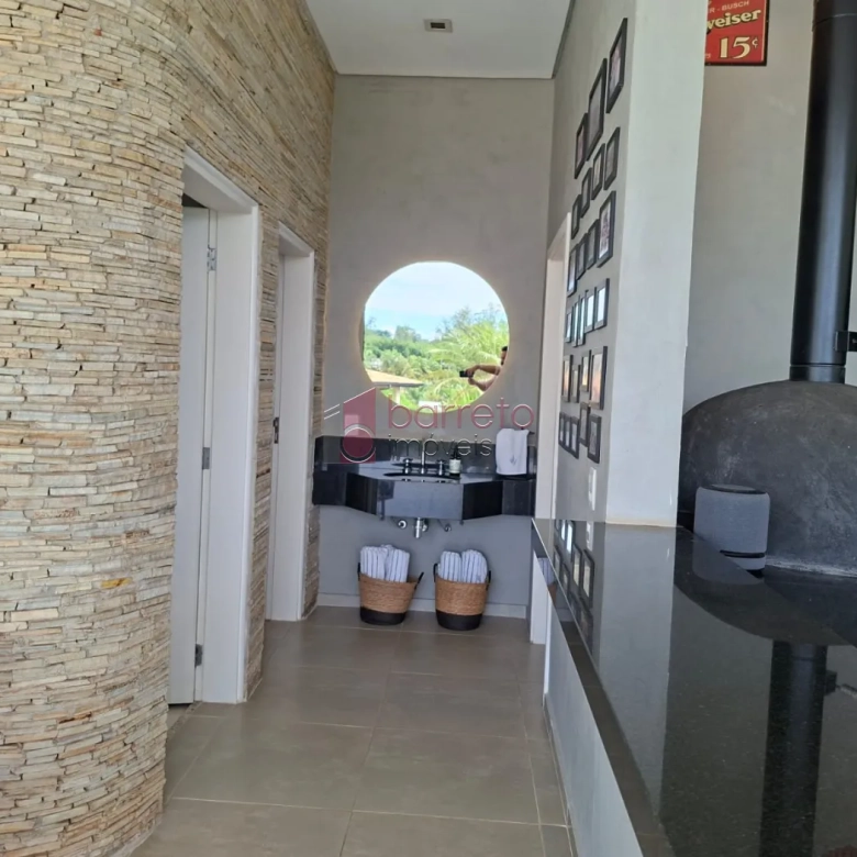 CASA COM 04 SUÍTES À VENDA NO CONDOMÍNIO TERRAS DE SANTA TERESA EM ITUPEVA/SP