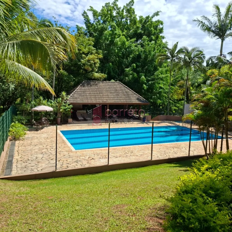 CASA COM 04 SUÍTES À VENDA NO CONDOMÍNIO TERRAS DE SANTA TERESA EM ITUPEVA/SP