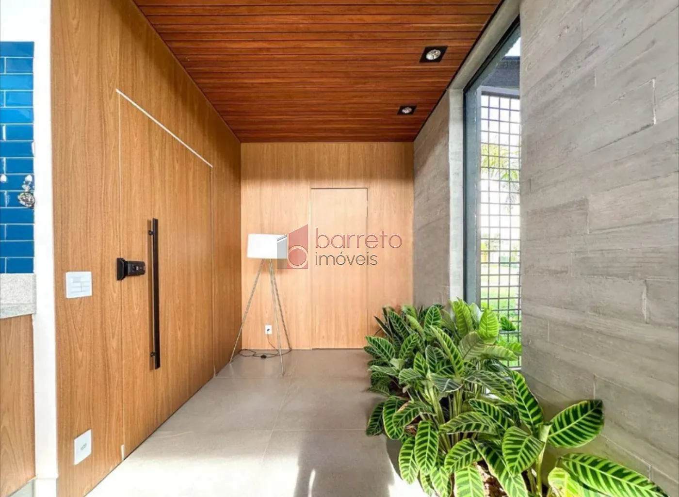 SOBRADO À VENDA COM 03 QUARTOS – CONDOMÍNIO FAZENDA SERRA AZUL 1 – ITUPEVA/SP