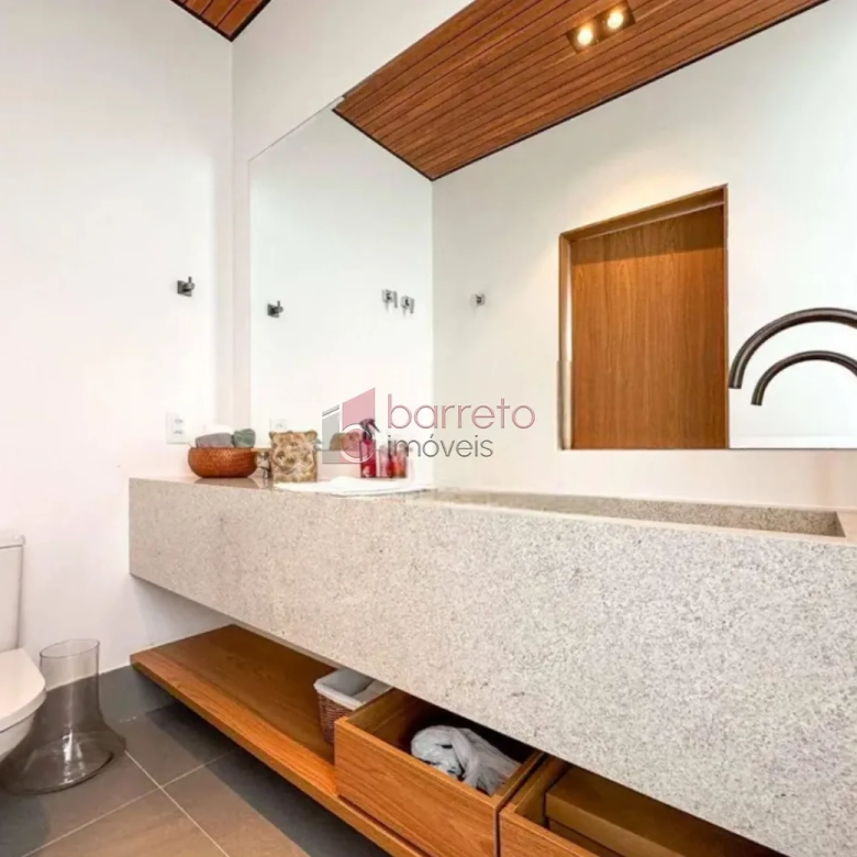 SOBRADO À VENDA COM 03 QUARTOS – CONDOMÍNIO FAZENDA SERRA AZUL 1 – ITUPEVA/SP