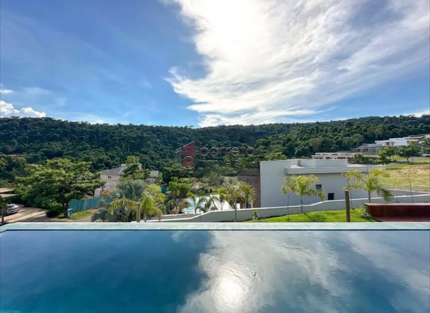 SOBRADO À VENDA COM 03 QUARTOS – CONDOMÍNIO FAZENDA SERRA AZUL 1 – ITUPEVA/SP