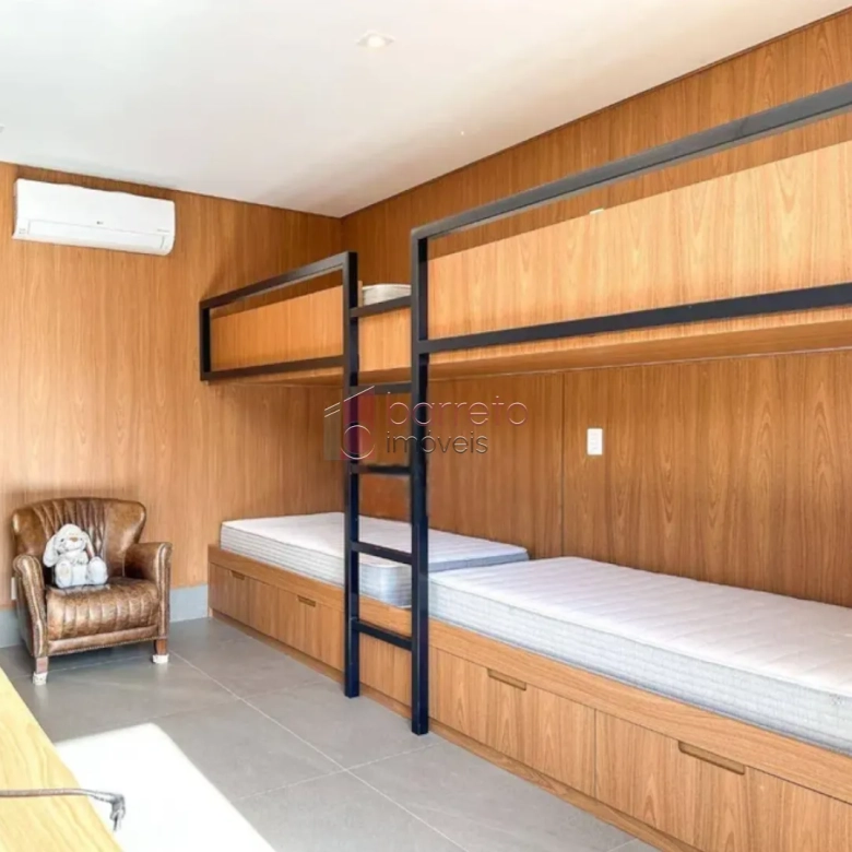 SOBRADO À VENDA COM 03 QUARTOS – CONDOMÍNIO FAZENDA SERRA AZUL 1 – ITUPEVA/SP