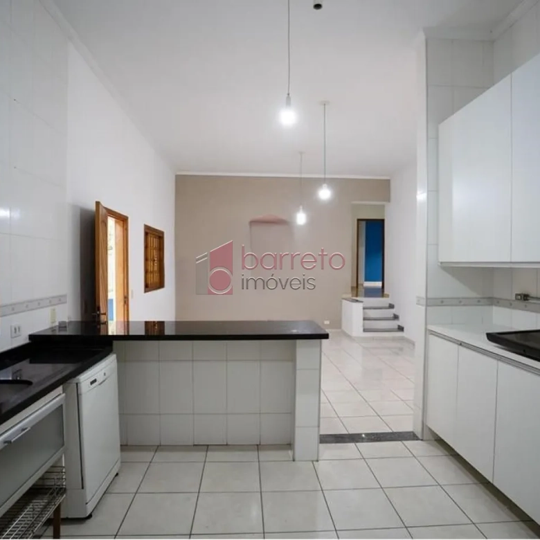 CASA TÉRREA PARA VENDA E LOCAÇÃO NO CONDOMÍNIO RESIDENCIAL DOS LAGOS – ITUPEVA/SP