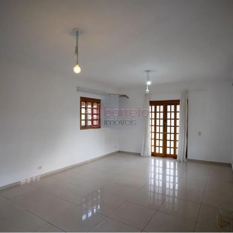 CASA TÉRREA PARA VENDA E LOCAÇÃO NO CONDOMÍNIO RESIDENCIAL DOS LAGOS – ITUPEVA/SP