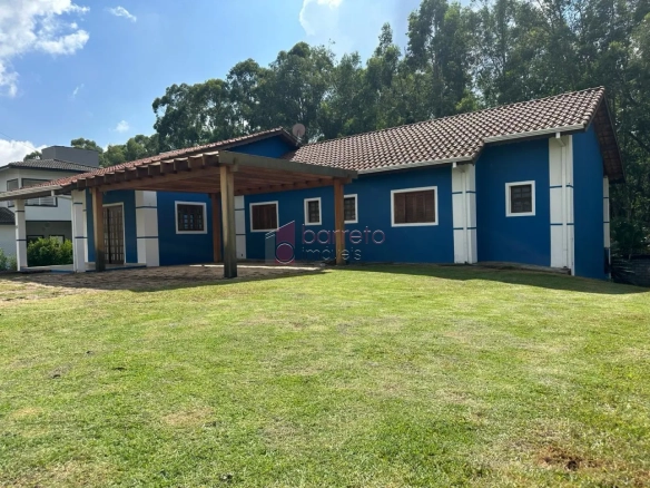 CASA TÉRREA PARA VENDA E LOCAÇÃO NO CONDOMÍNIO RESIDENCIAL DOS LAGOS – ITUPEVA/SP
