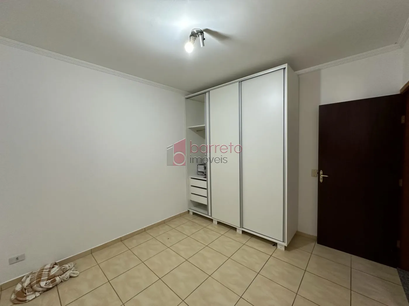 CASA TÉRREA PARA VENDA E LOCAÇÃO NO CONDOMÍNIO RESIDENCIAL DOS LAGOS – ITUPEVA/SP