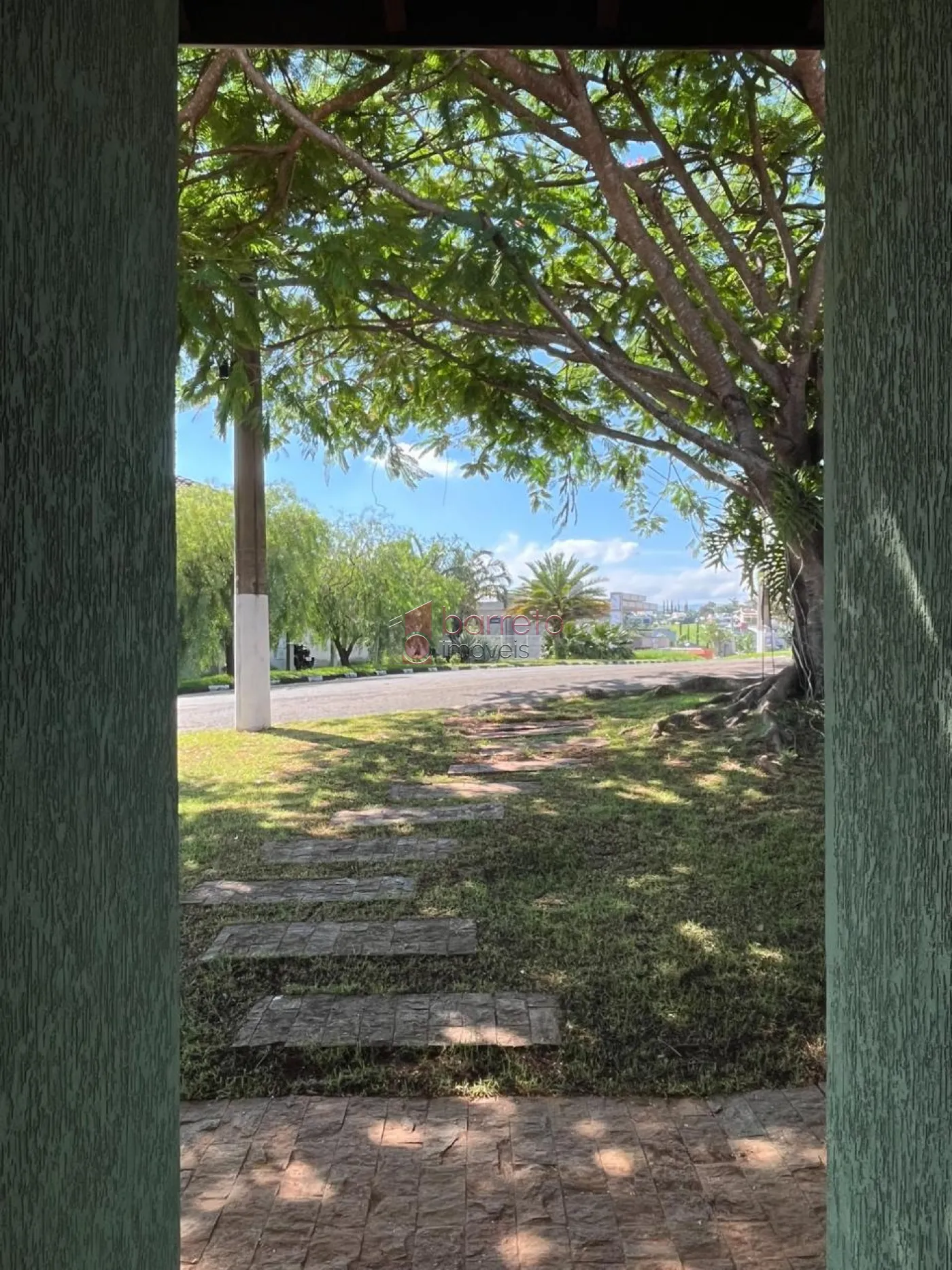 SOBRADO PARA VENDA OU LOCAÇÃO NO CONDOMÍNIO RESIDENCIAL DOS LAGOS – ITUPEVA/SP.