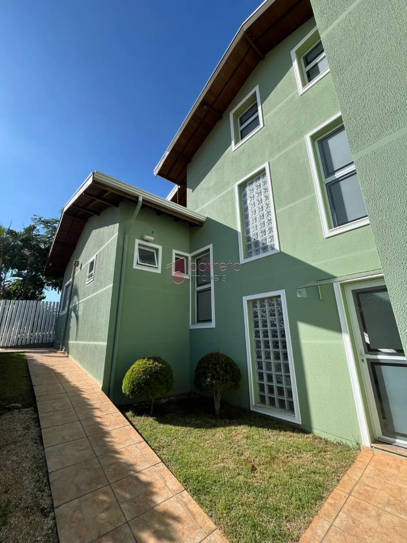SOBRADO PARA VENDA OU LOCAÇÃO NO CONDOMÍNIO RESIDENCIAL DOS LAGOS – ITUPEVA/SP.