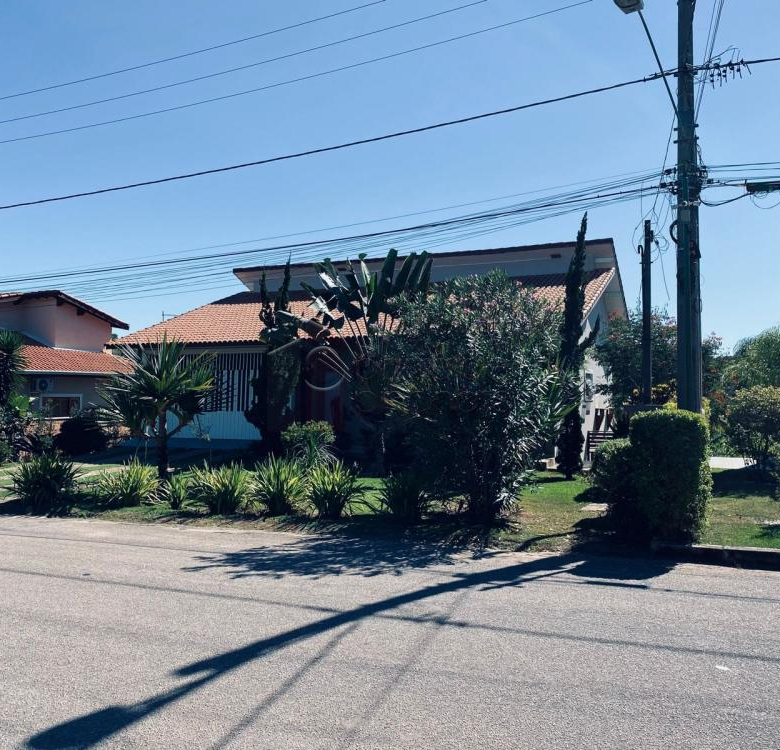 CASA SOBRADO COM 04 SUÍTES À VENDA NO CONDOMÍNIO VILLAGE MORRO ALTO – ITUPEVA/SP