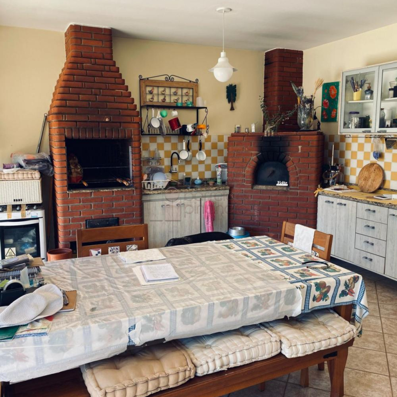 CASA SOBRADO COM 04 SUÍTES À VENDA NO CONDOMÍNIO VILLAGE MORRO ALTO – ITUPEVA/SP