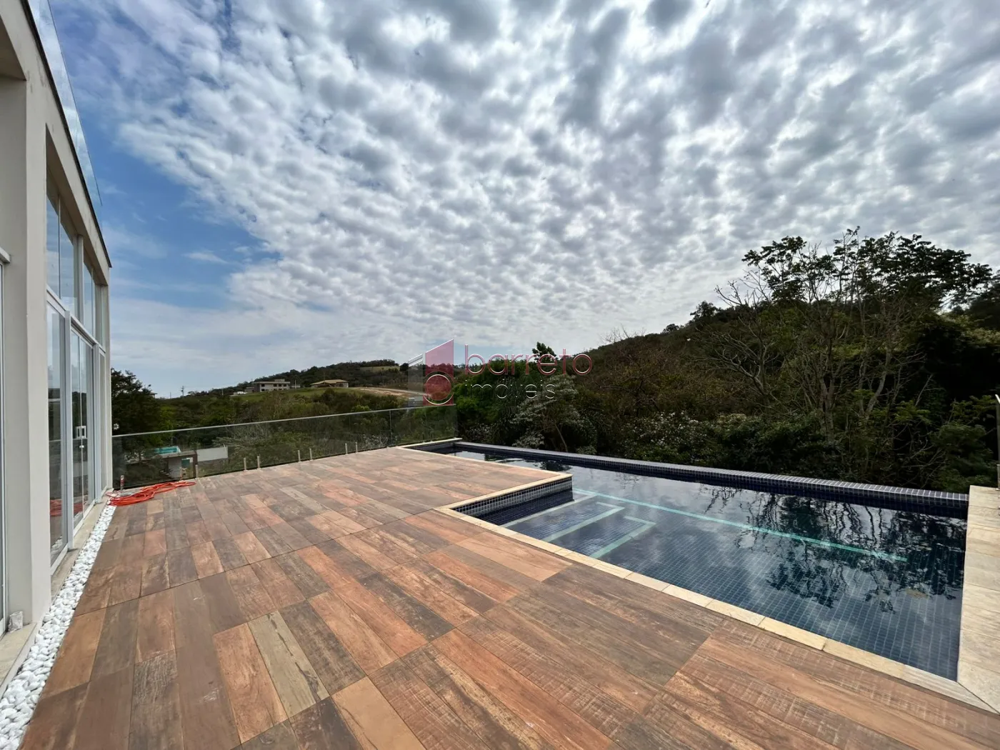 CASA À VENDA NO CONDOMÍNIO RESEDÁS EM ITUPEVA/SP