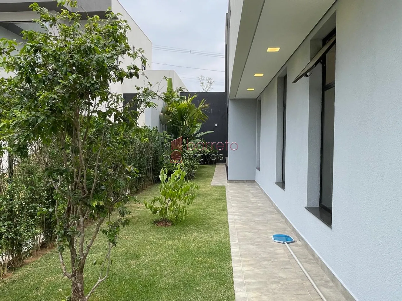 CASA À VENDA NO CONDOMÍNIO PARQUE DOS RESEDÁS EM ITUPEVA/SP