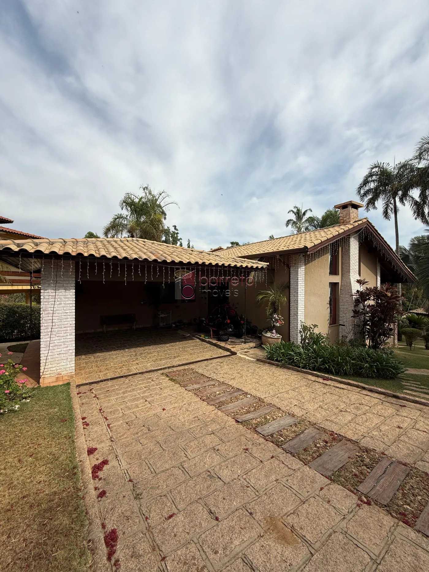 CASA À VENDA NO CONDOMÍNIO VILLAGE ÁGUAS DE SANTA ELISA EM ITUPEVA/SP