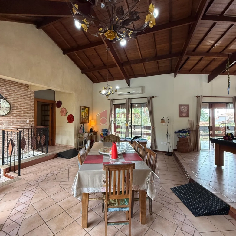 CASA À VENDA NO CONDOMÍNIO VILLAGE ÁGUAS DE SANTA ELISA EM ITUPEVA/SP