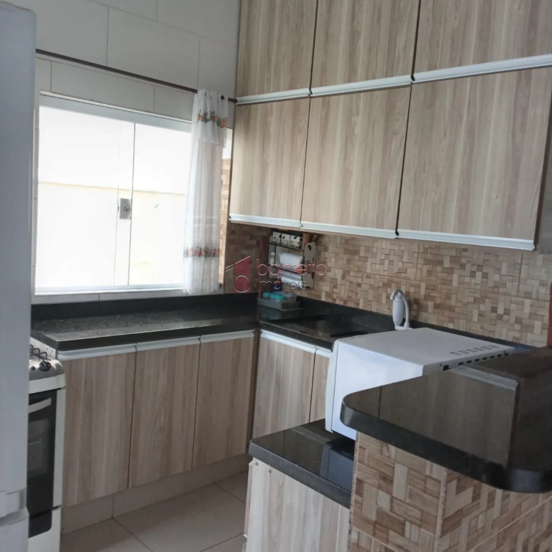 CASA COM 03 QUARTOS À VENDA NO BAIRRO PARQUE RESIDENCIAL PARAÍSO EM ITUPEVA/SP