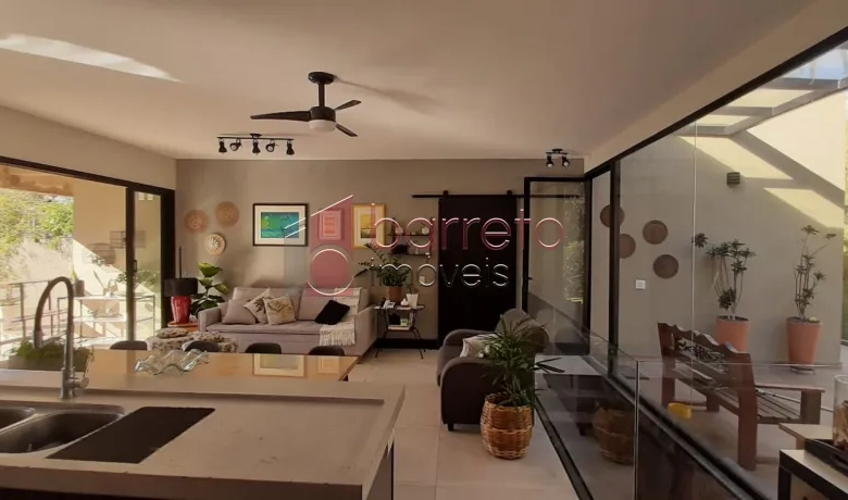 CASA PARA VENDA NO CONDOMÍNIO COLINAS DE INHANDJARA – ITUPEVA/SP